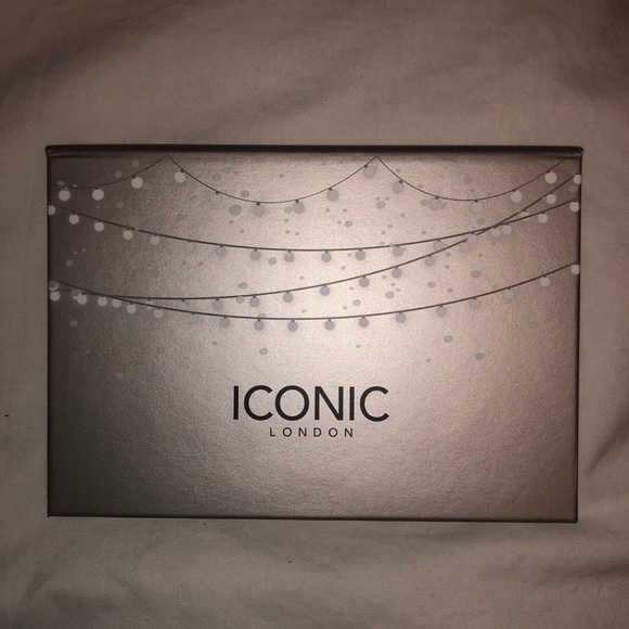 ICONIC London Face Palette - Picture 2 of 5